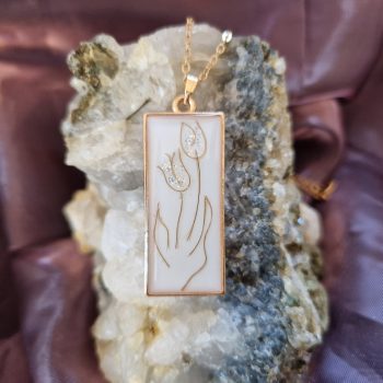 Tulipános emlékőr medál 